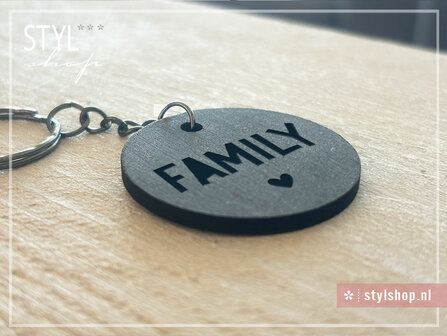 Sleutelhanger familie family klein kadootje cadeautje sleutel hanger zwart mdf oom fries cadeautje frysk